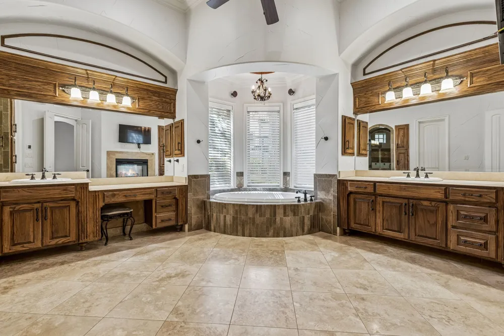 1800 Beam Drive Southlake, TX 76092