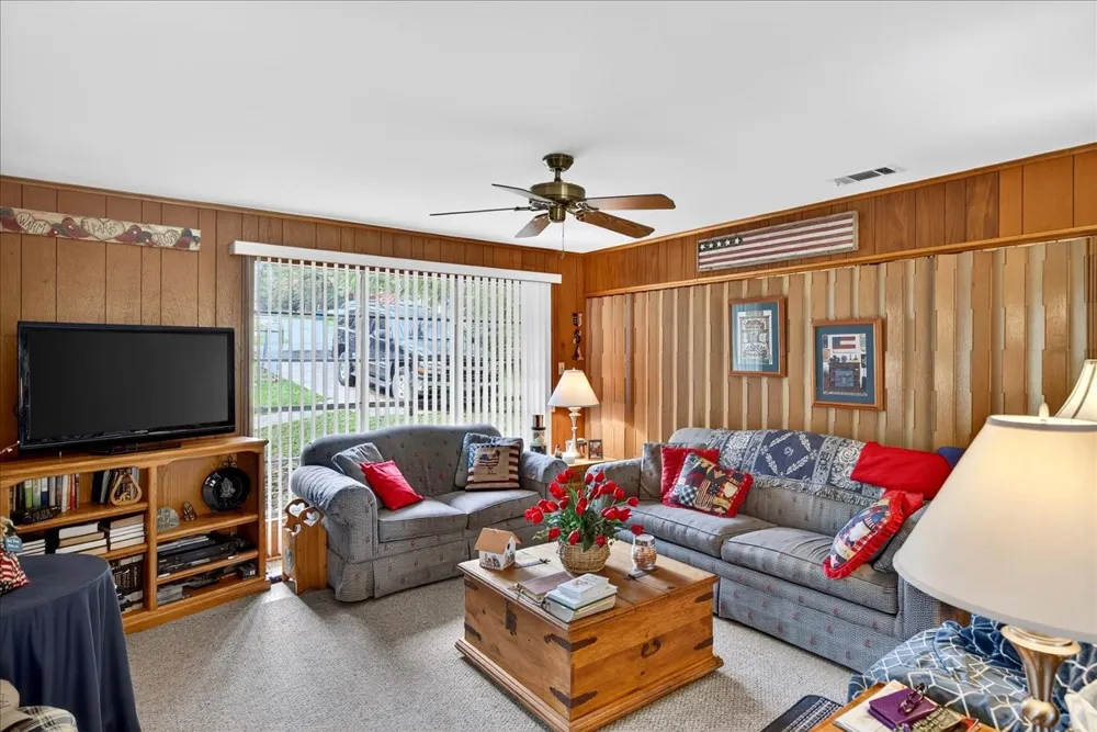 109 Circle Drive Tool, TX 75143