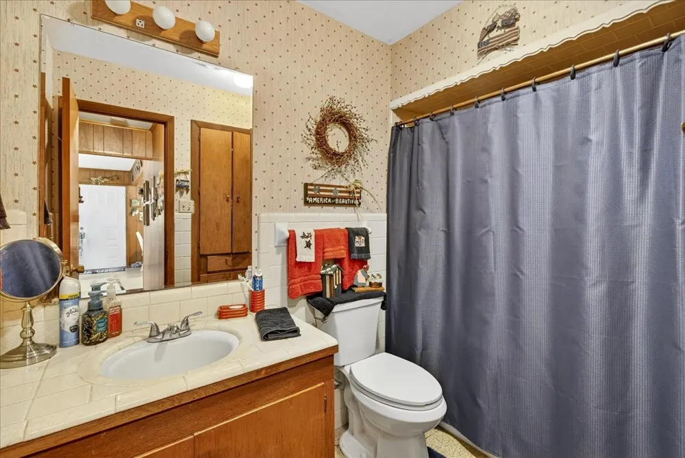 109 Circle Drive Tool, TX 75143