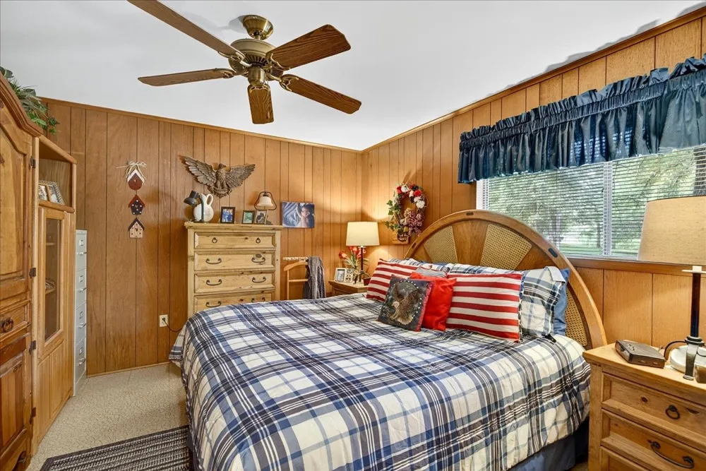 109 Circle Drive Tool, TX 75143
