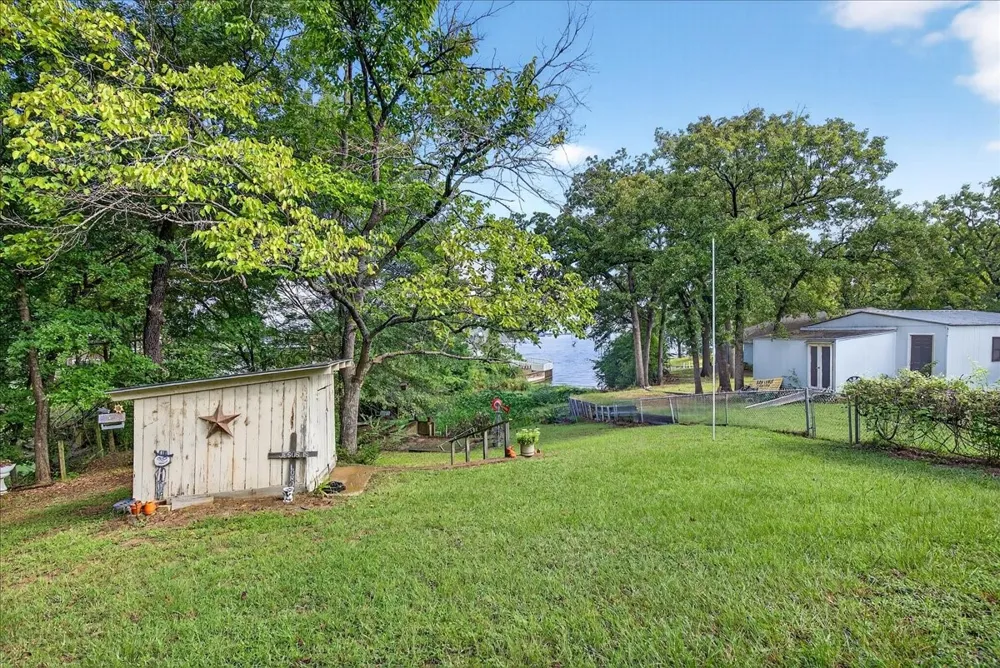 109 Circle Drive Tool, TX 75143