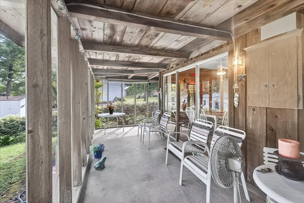 109 Circle Drive Tool, TX 75143