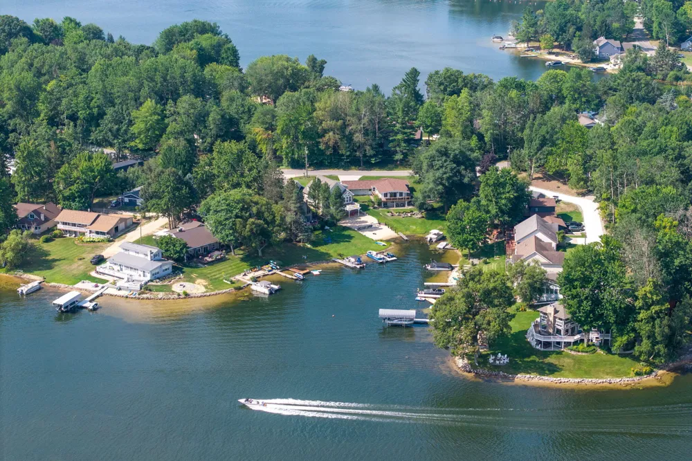 7788 W Royal Road Canadian Lakes, MI 49346