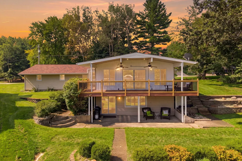 7788 W Royal Road Canadian Lakes, MI 49346