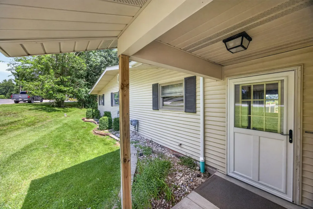 7788 W Royal Road Canadian Lakes, MI 49346