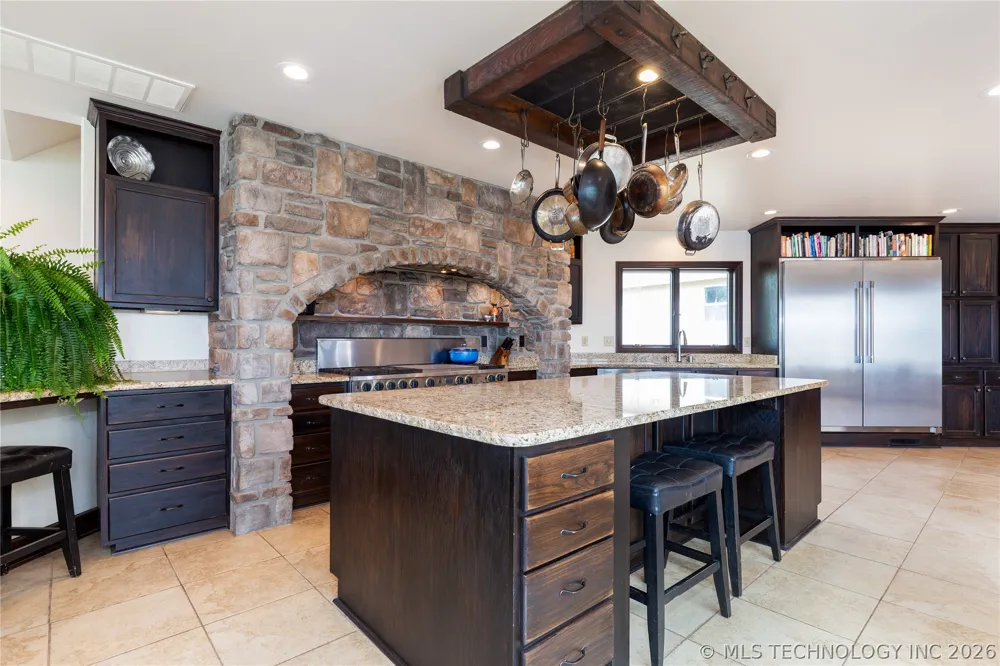 1446 Rockie Grove, OK 74344