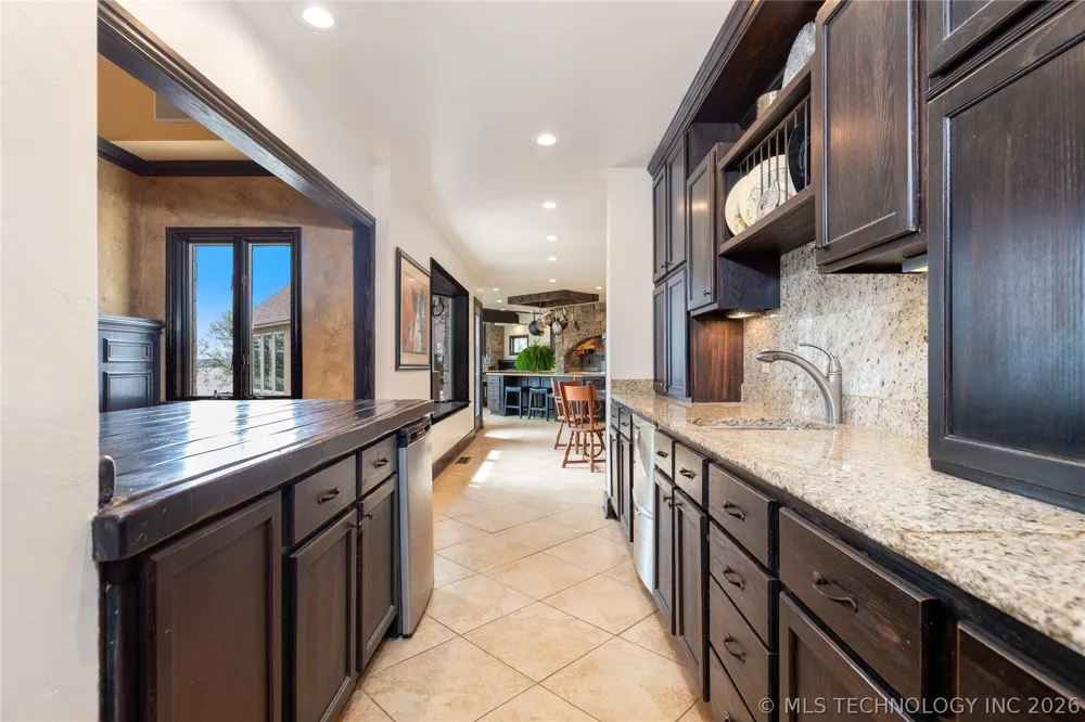 1446 Rockie Grove, OK 74344