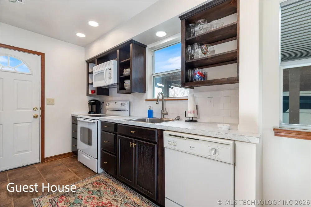 1446 Rockie Grove, OK 74344
