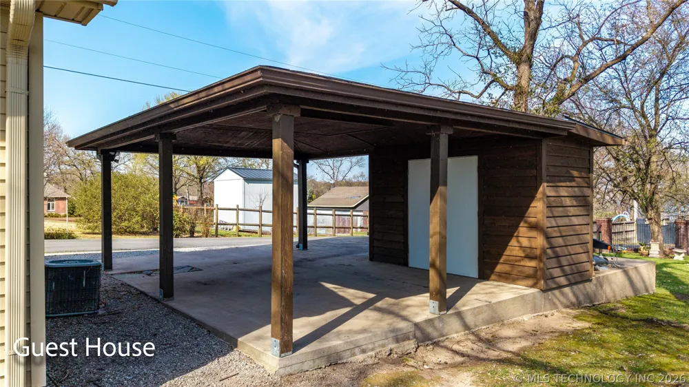 1446 Rockie Grove, OK 74344