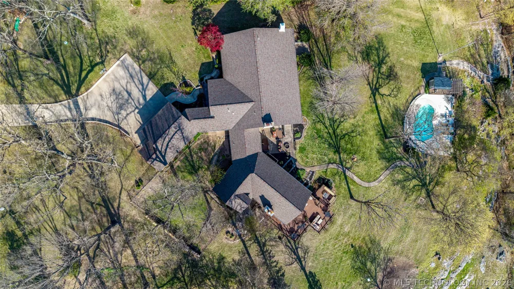 1446 Rockie Grove, OK 74344