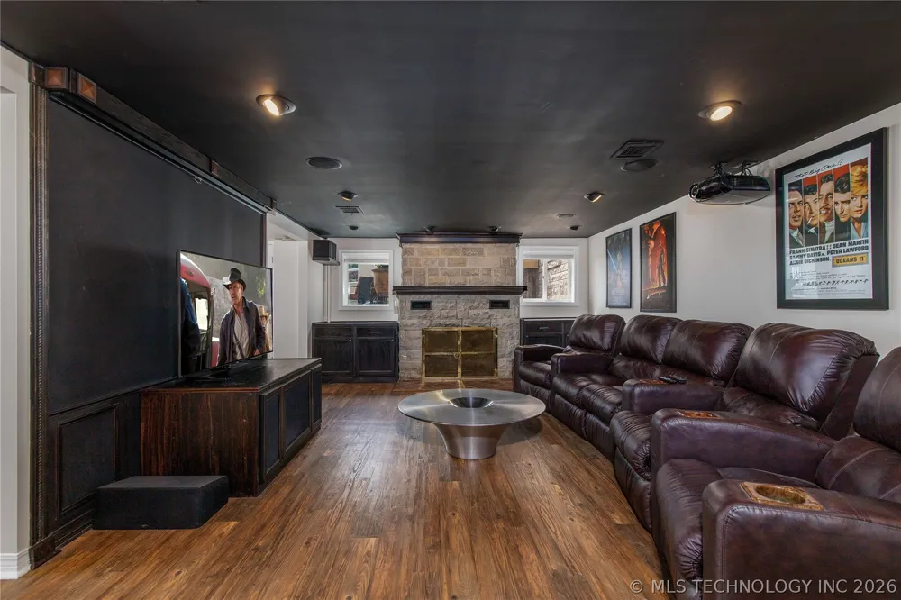 1446 Rockie Grove, OK 74344