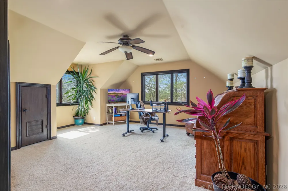 1446 Rockie Grove, OK 74344