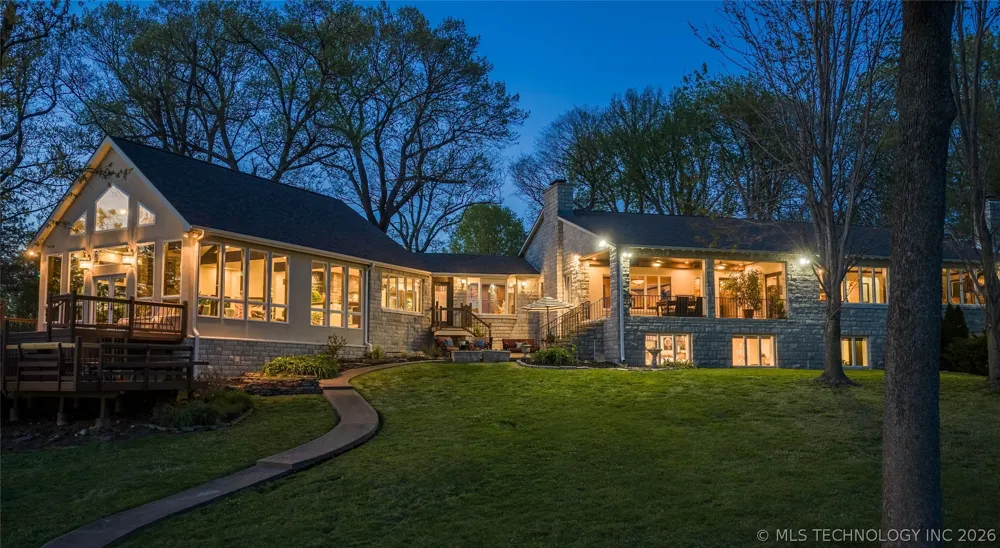 1446 Rockie Grove, OK 74344