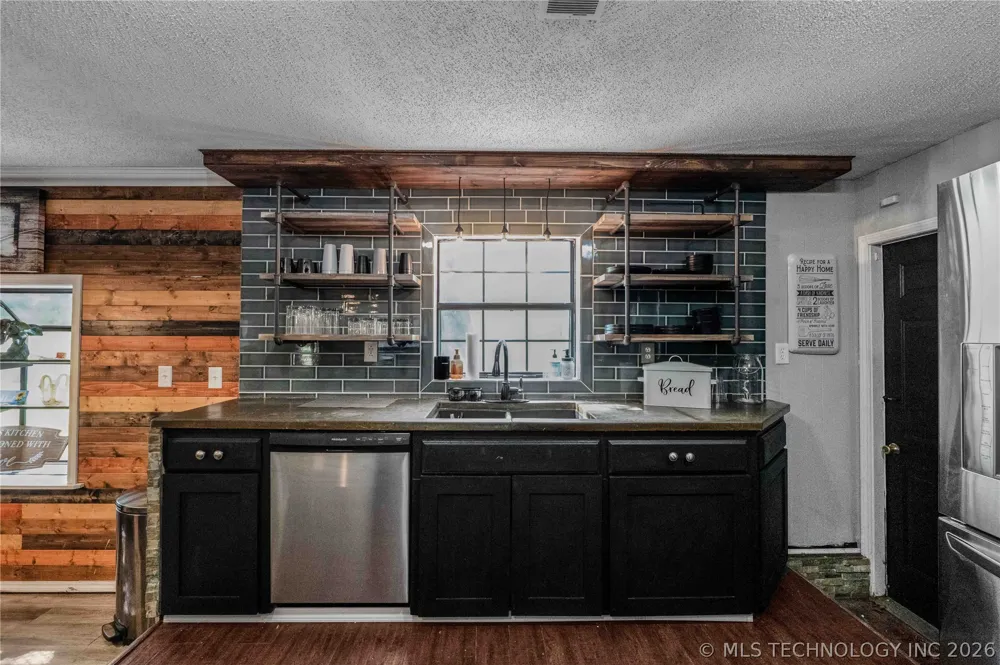 719 Cherry Spiro, OK 74959