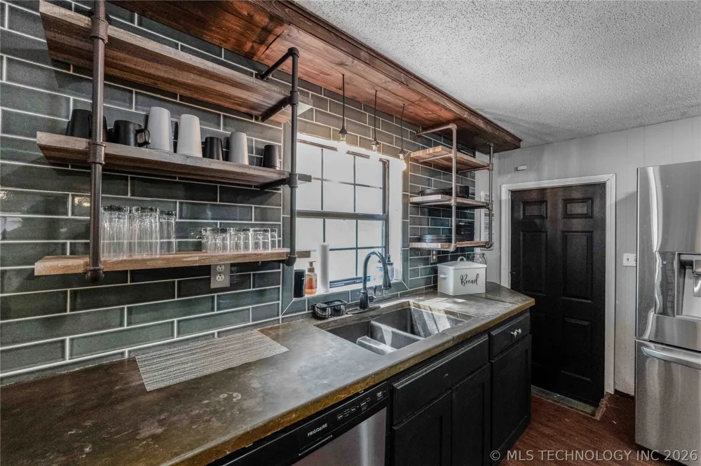 719 Cherry Spiro, OK 74959