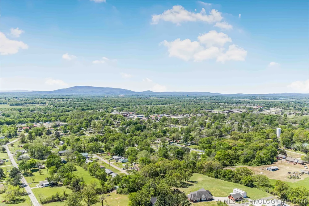 719 Cherry Spiro, OK 74959