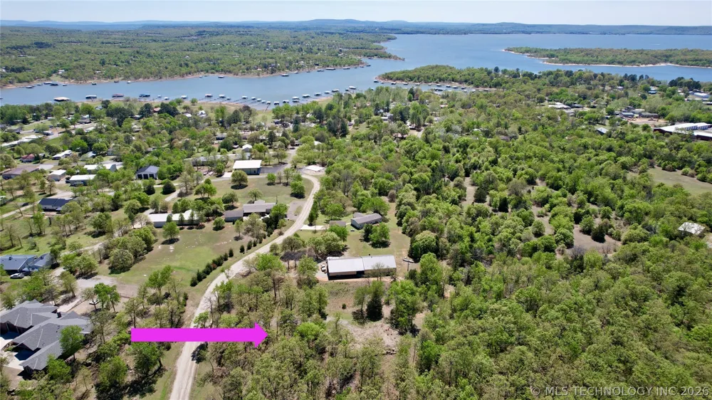 17 Duchess Creek Porum, OK 74455