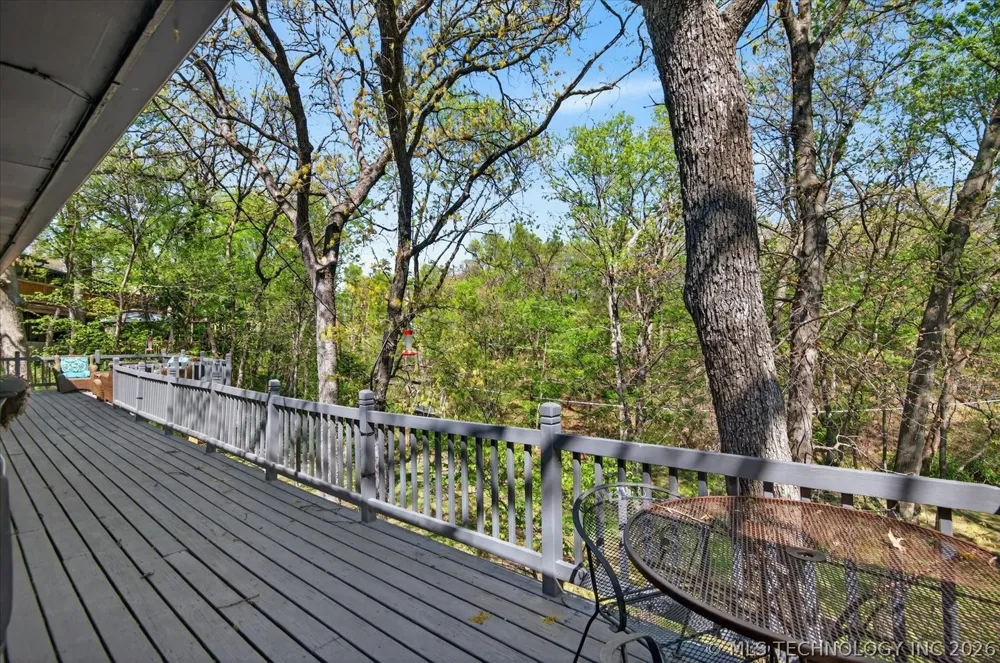 930 Briarwood Drive Bartlesville, OK 74006