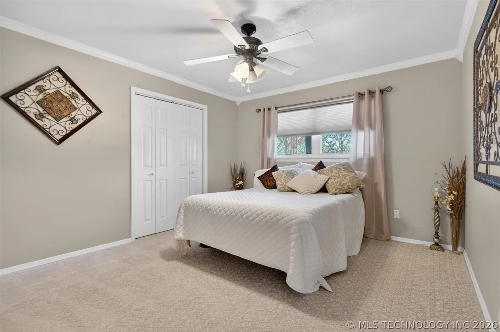 930 Briarwood Drive Bartlesville, OK 74006
