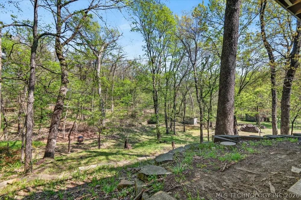 930 Briarwood Drive Bartlesville, OK 74006