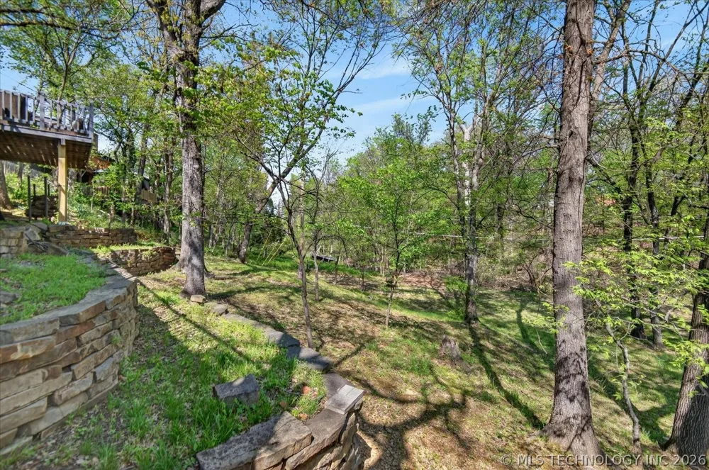 930 Briarwood Drive Bartlesville, OK 74006