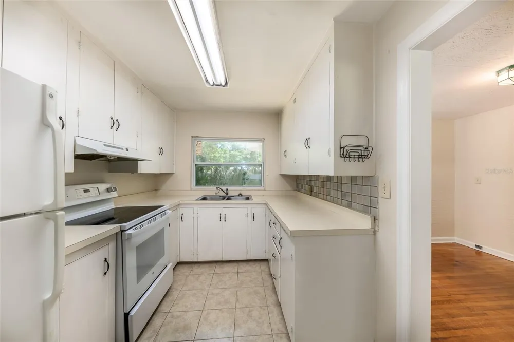 519 VERN DRIVE Orlando, FL 32805
