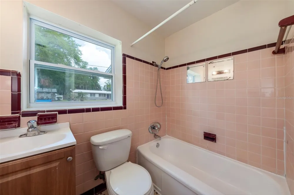 519 VERN DRIVE Orlando, FL 32805