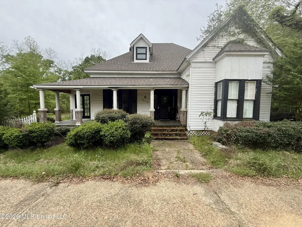 101 S Main Street Mount Olive, MS 39119
