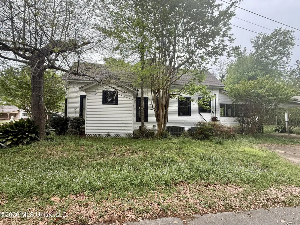 101 S Main Street Mount Olive, MS 39119