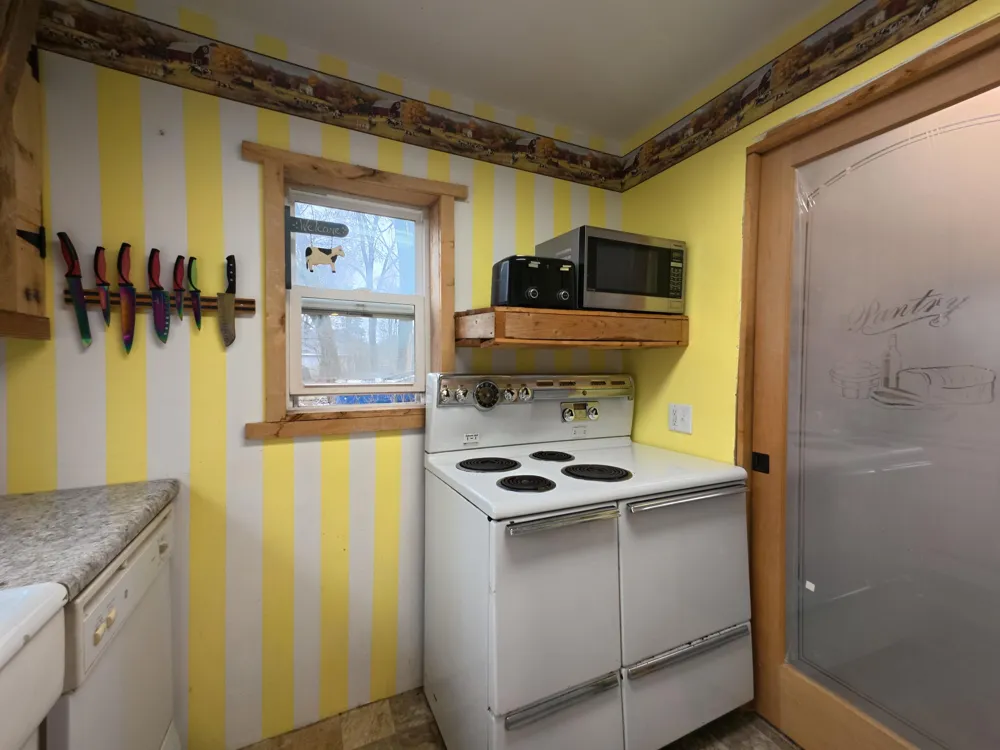 7435 3rd Street Thompsonville, MI 49683