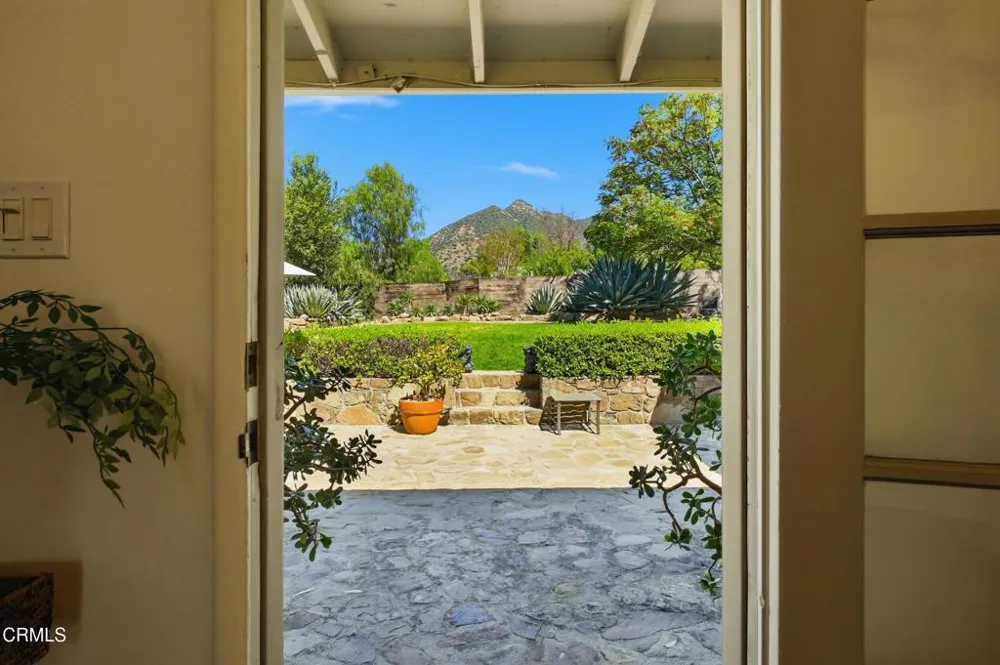 1310 McAndrew Road Ojai, CA 93023