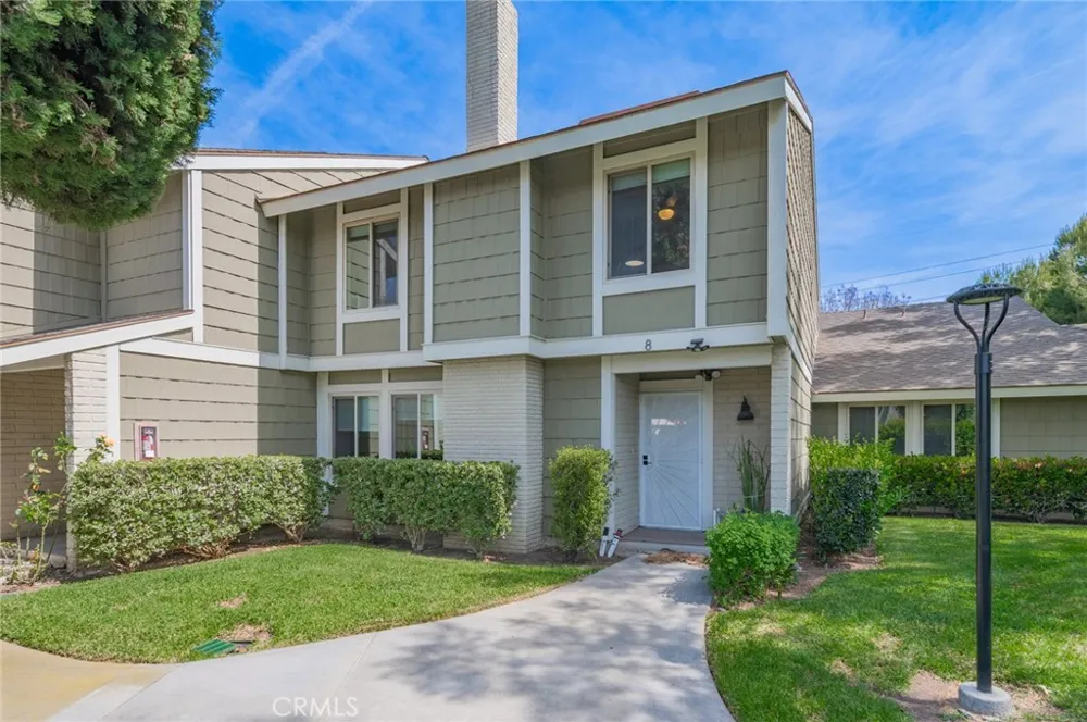 8 Deodar Irvine, CA 92604