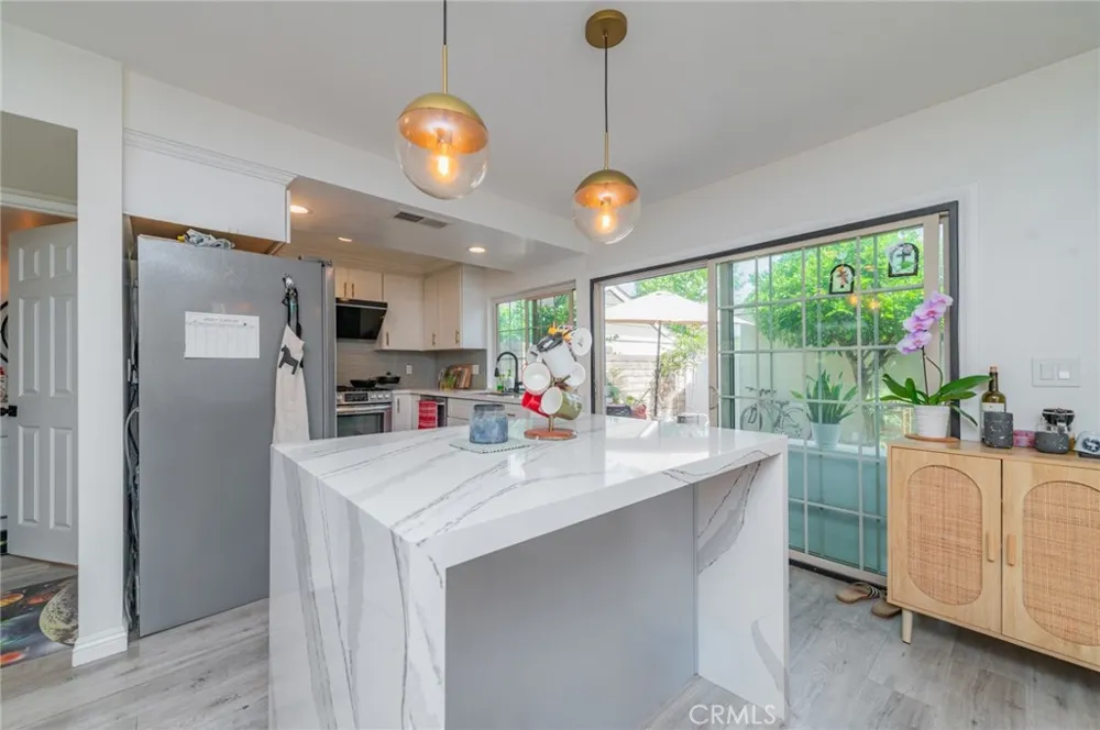 8 Deodar Irvine, CA 92604