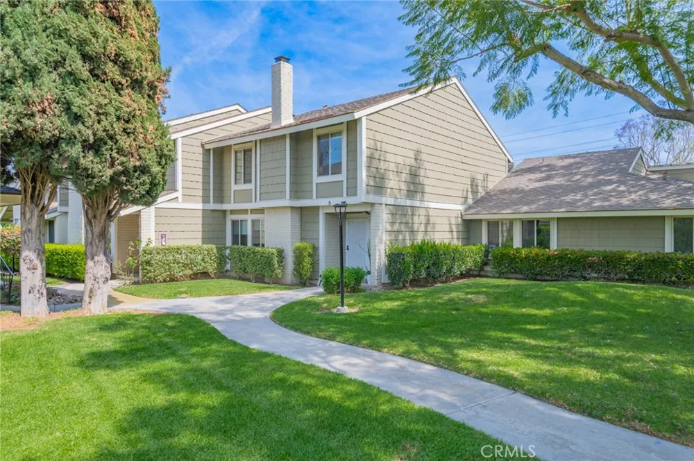 8 Deodar Irvine, CA 92604