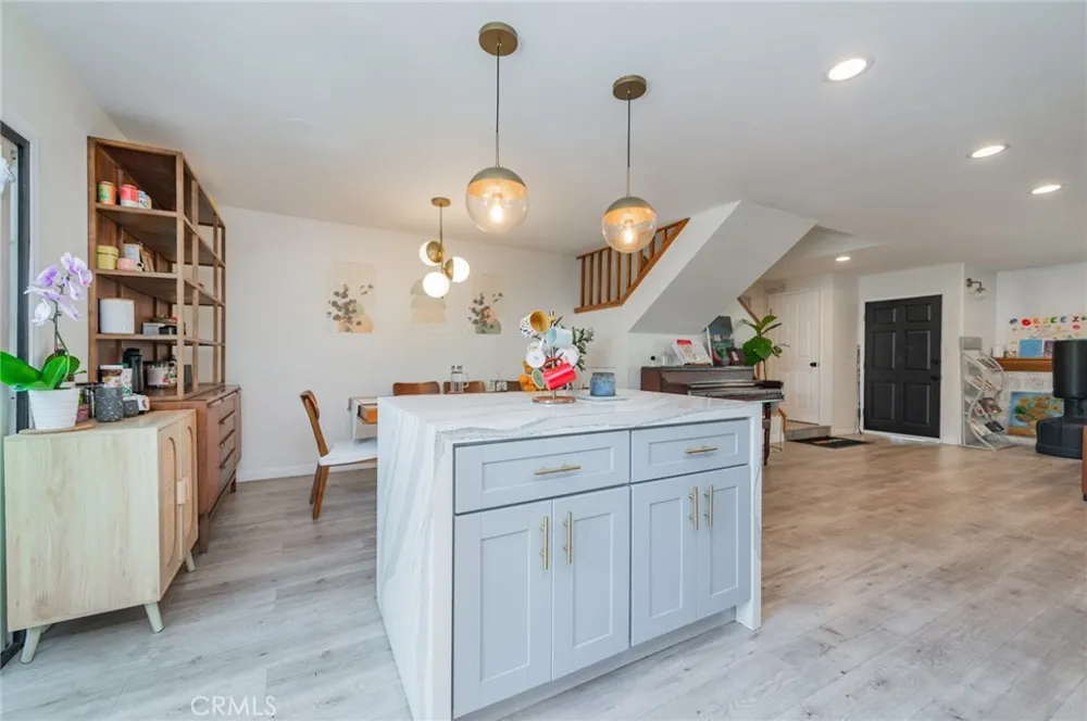 8 Deodar Irvine, CA 92604