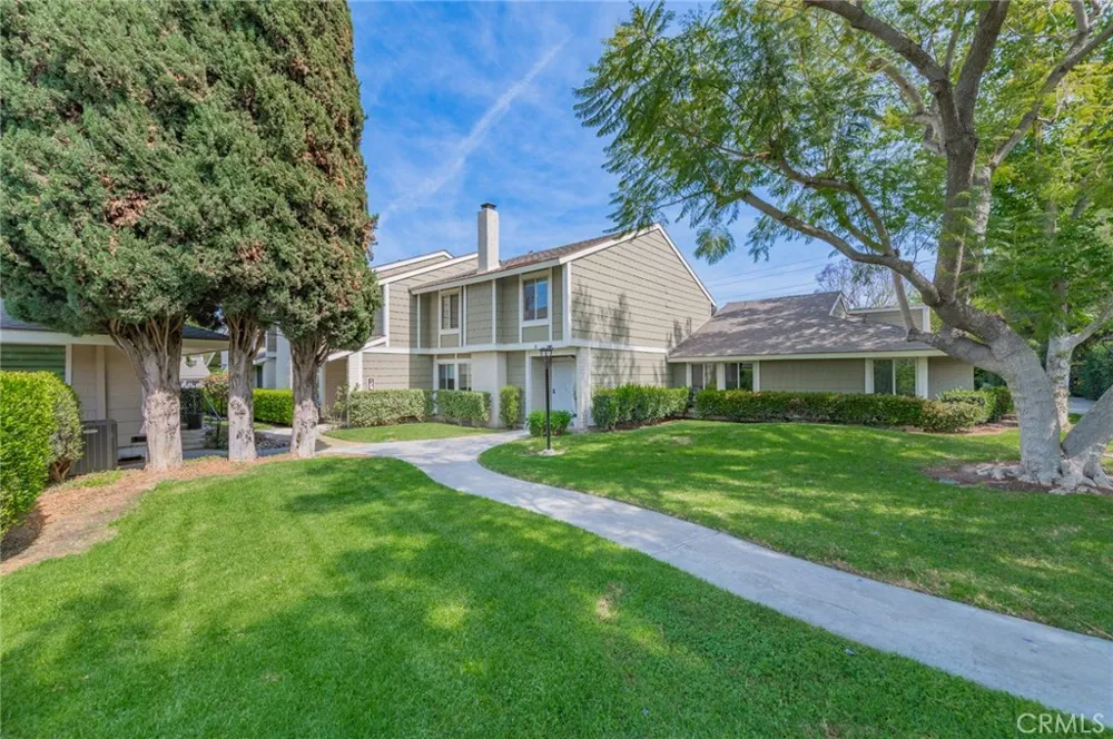 8 Deodar Irvine, CA 92604