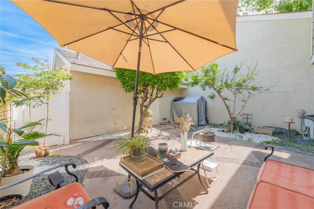 8 Deodar Irvine, CA 92604