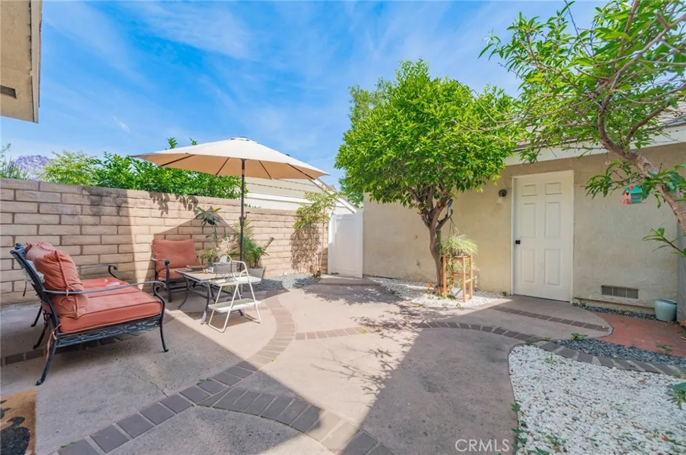 8 Deodar Irvine, CA 92604