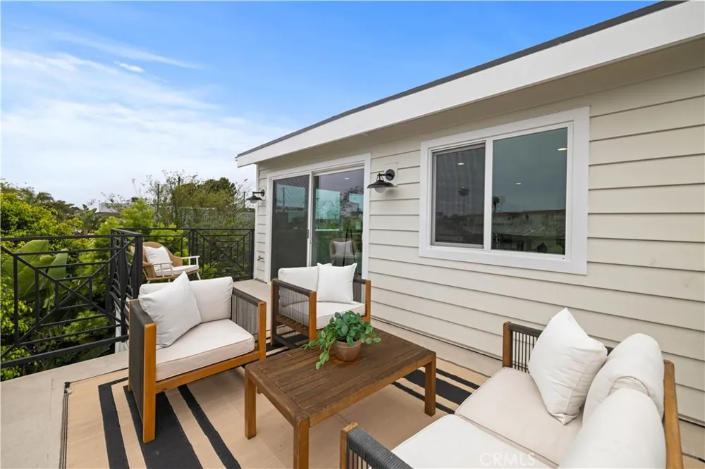 1212 19th Street Hermosa Beach, CA 90254
