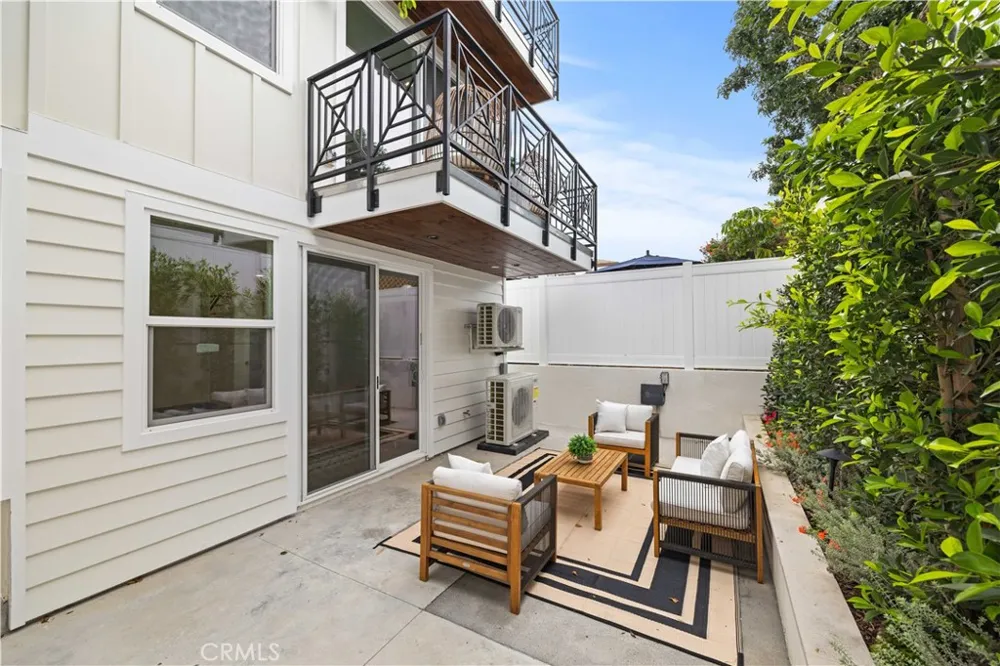 1212 19th Street Hermosa Beach, CA 90254