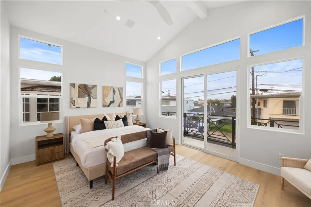 1212 19th Street Hermosa Beach, CA 90254