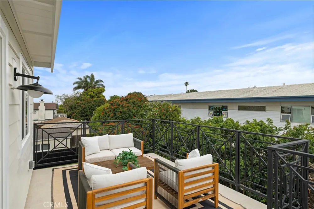 1212 19th Street Hermosa Beach, CA 90254