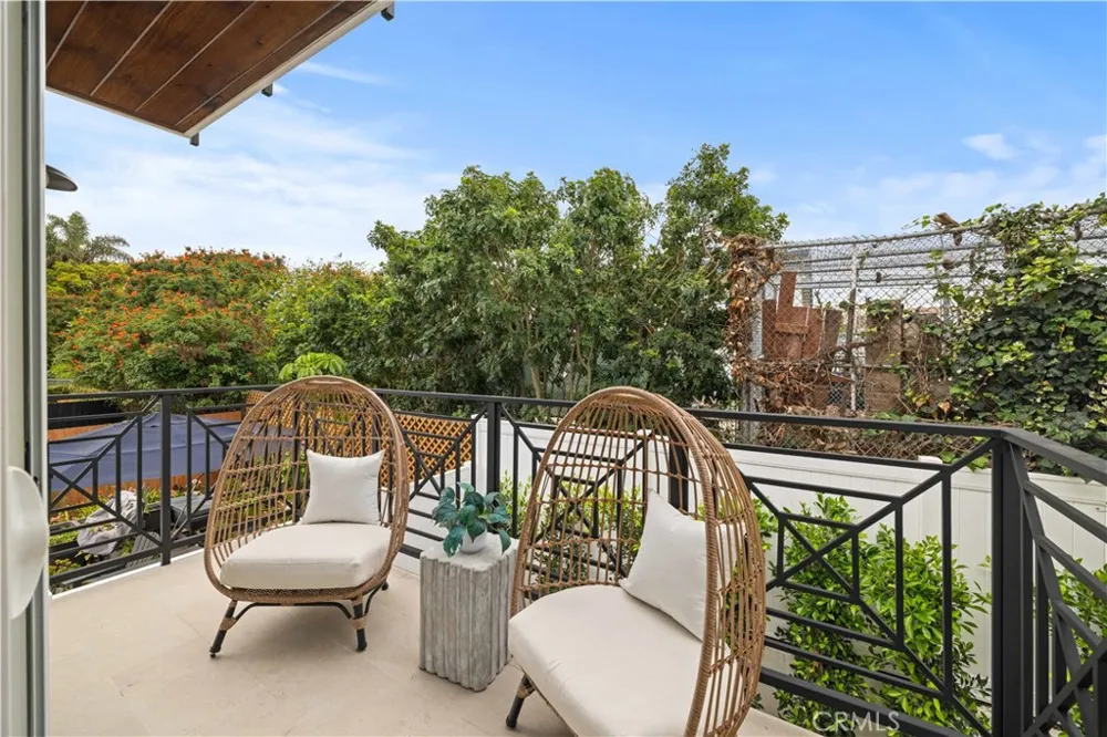 1212 19th Street Hermosa Beach, CA 90254