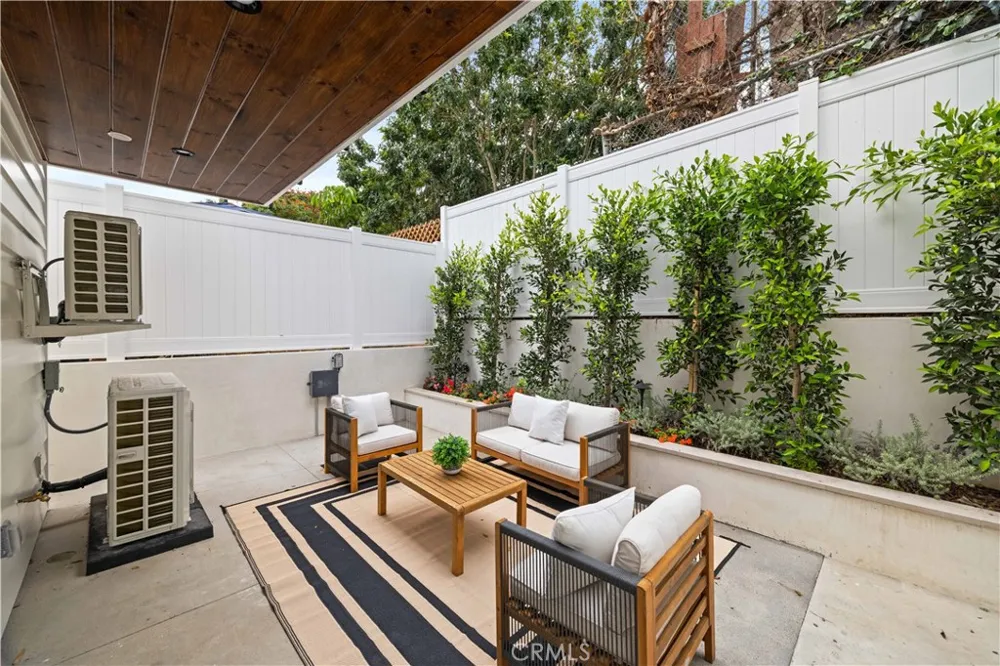 1212 19th Street Hermosa Beach, CA 90254