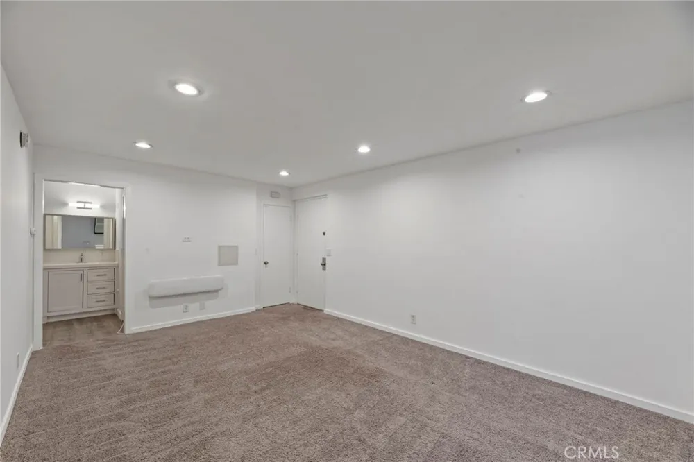 525 Sycamore Avenue #333 Los Angeles, CA 90036