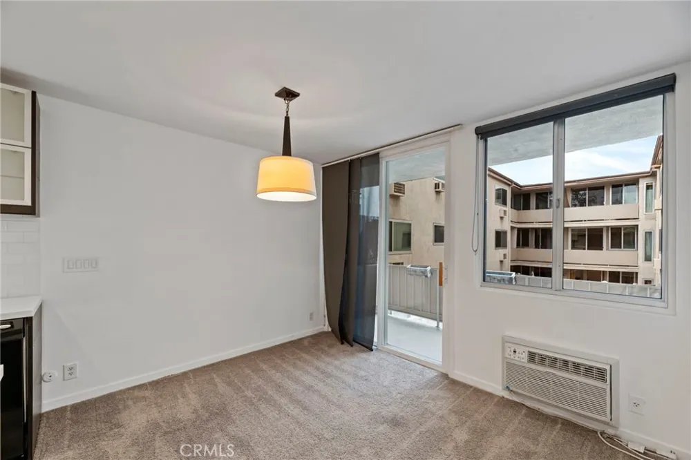 525 Sycamore Avenue #333 Los Angeles, CA 90036