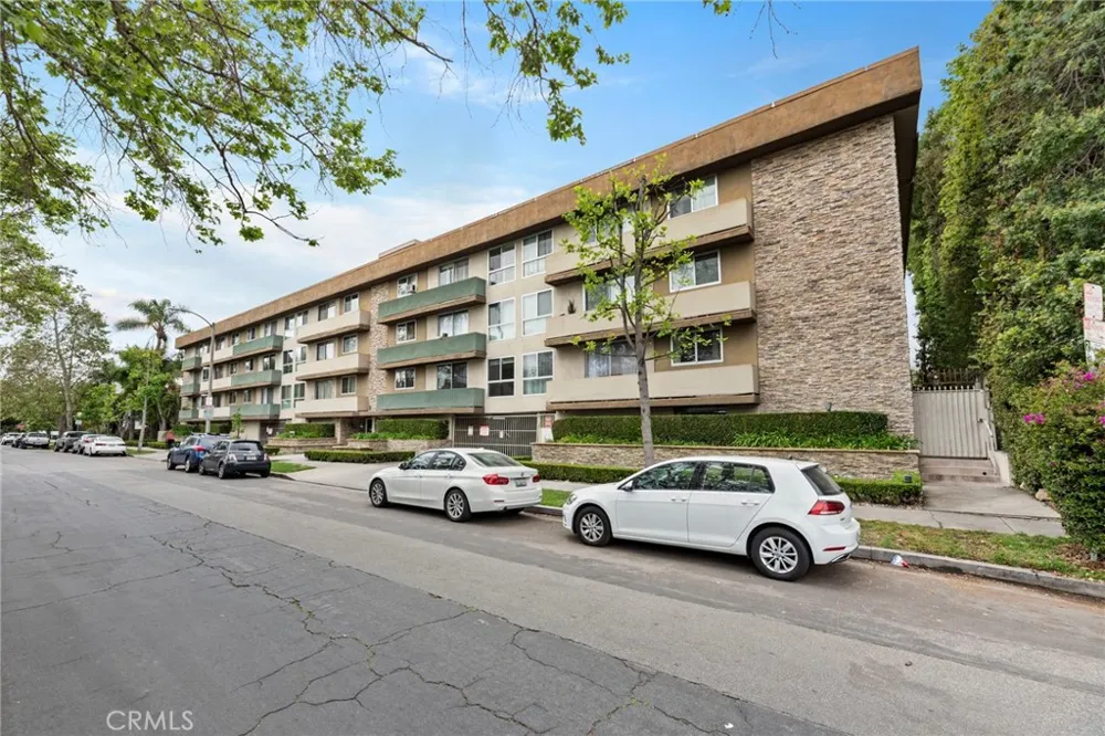 525 Sycamore Avenue #333 Los Angeles, CA 90036
