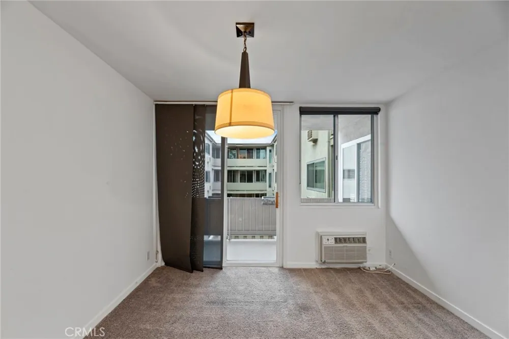 525 Sycamore Avenue #333 Los Angeles, CA 90036