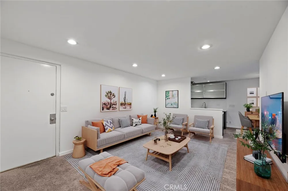 525 Sycamore Avenue #333 Los Angeles, CA 90036
