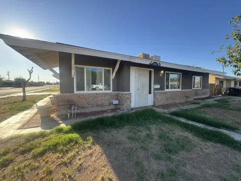 301 Sola Avenue
